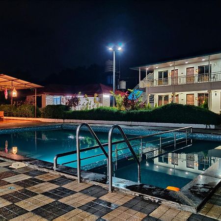 The Village Resorts Karjat Luaran gambar