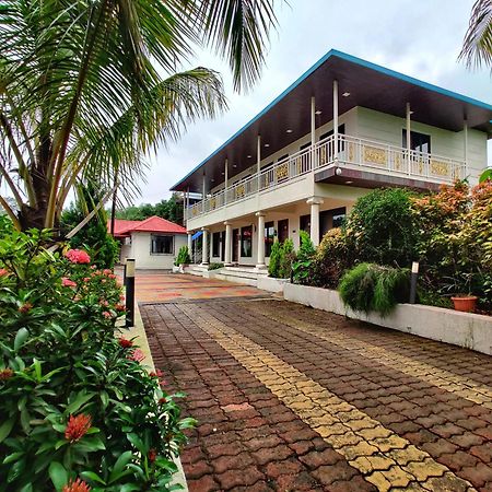 The Village Resorts Karjat Luaran gambar