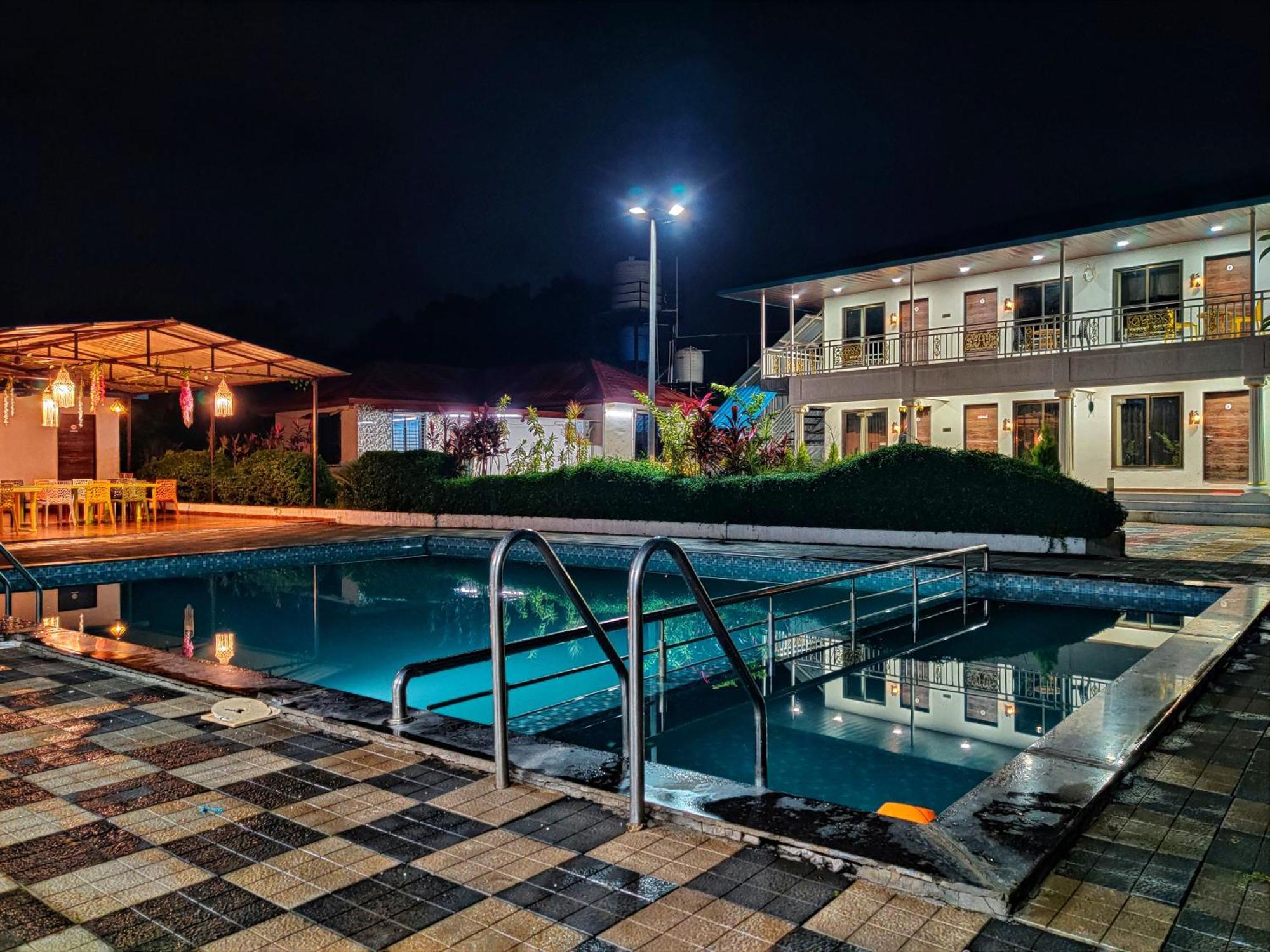 The Village Resorts Karjat Luaran gambar