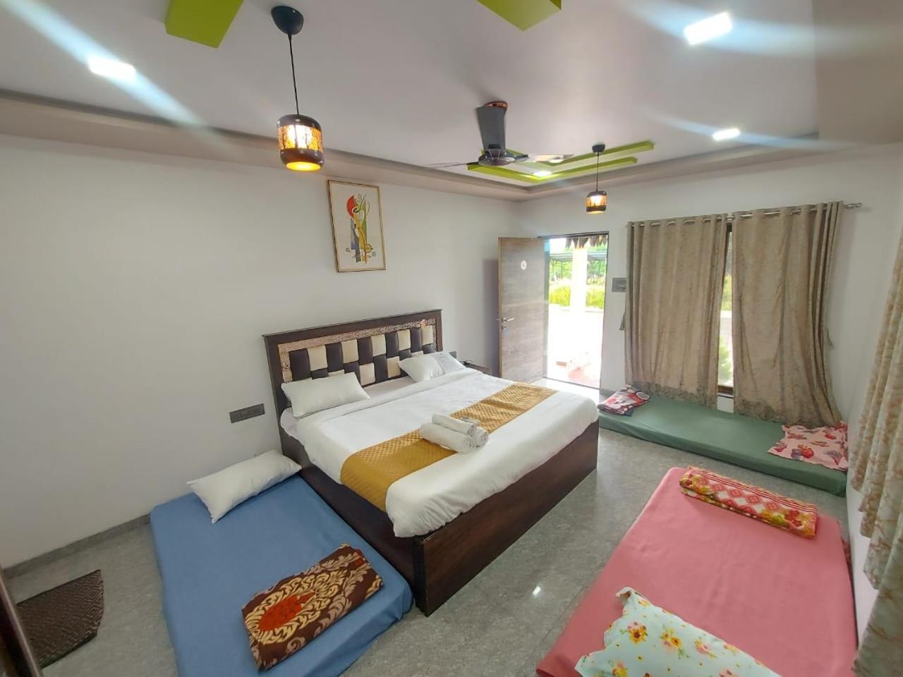 The Village Resorts Karjat Luaran gambar