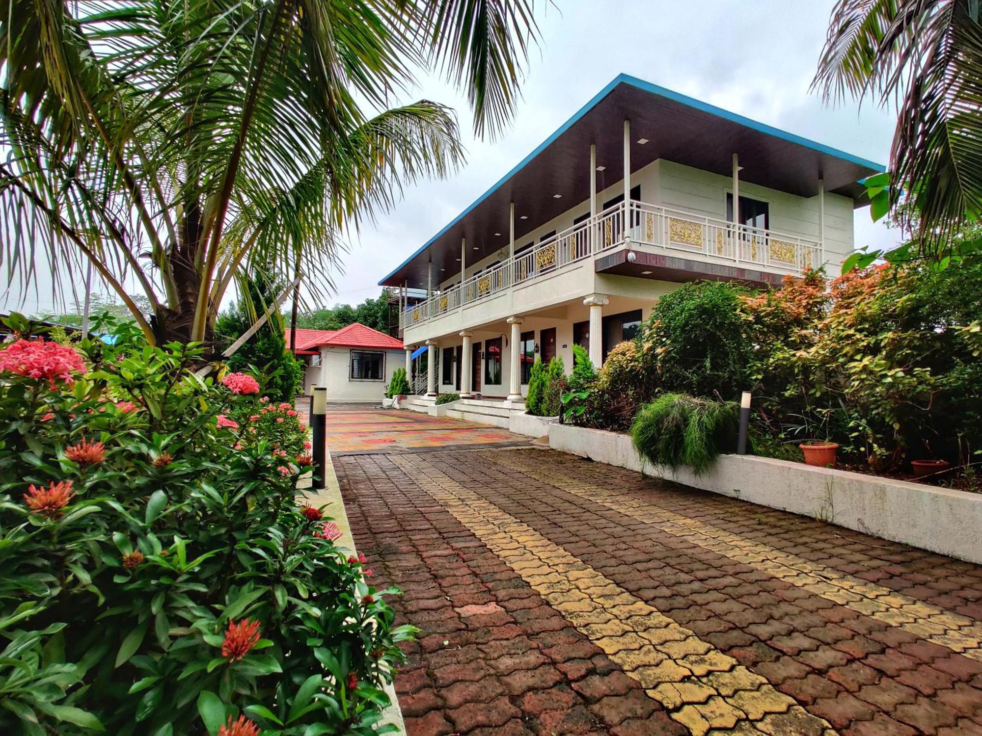 The Village Resorts Karjat Luaran gambar