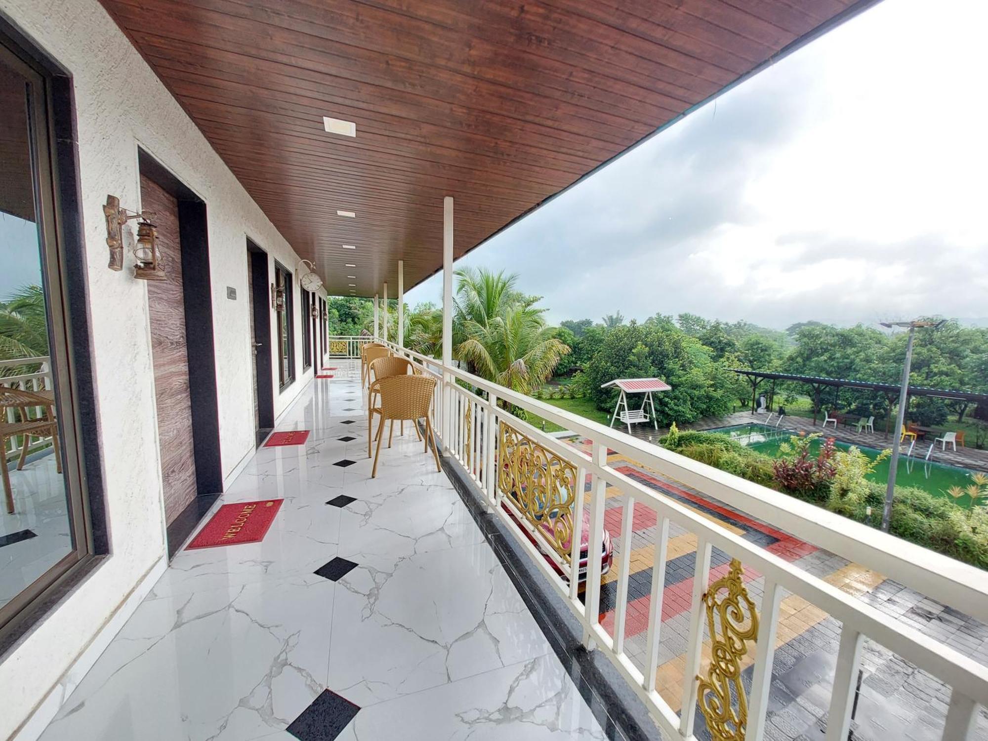 The Village Resorts Karjat Luaran gambar